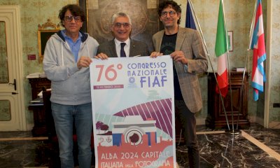 Alba: consegnato al sindaco il manifesto del congresso nazionale Fiaf