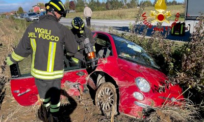 Auto esce di strada tra Beinette e Chiusa Pesio, ferita la conducente