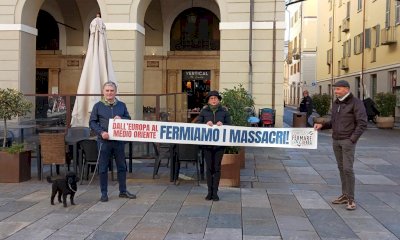“Fermiamo i massacri”: il Comitato Fermare la Guerra in azione a Cuneo