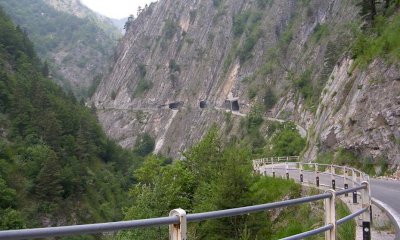 Frana sulla strada del Vallone di Elva, la Provincia: