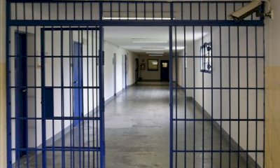 Arredi devastati nel carcere di Cuneo, due detenuti si scagliano contro gli agenti