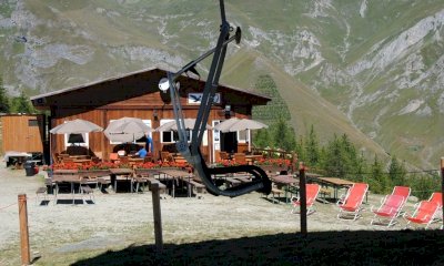 Il Comune di Crissolo ha ordinato la parziale demolizione del rifugio