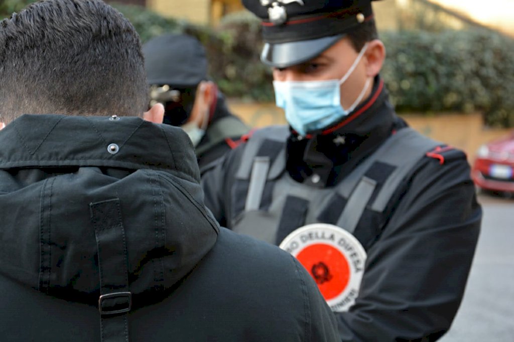 Durante il controllo accusa un carabiniere di essere drogato: condannato per oltraggio