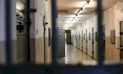 Celle a ferro e fuoco, scoppia il caos nel reparto isolamento del carcere di Cuneo