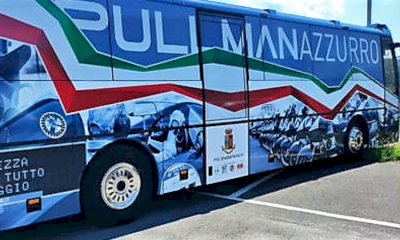 La Polizia porta a Cuneo il Pullman Azzurro in occasione di Scrittorincittà