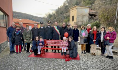 Anche Cortemilia ha la sua panchina rossa