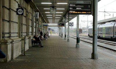 Sciopero dei treni: ieri cancellazioni, malori, ritardi e persone ammassate nei vagoni. Lo stop prosegue oggi