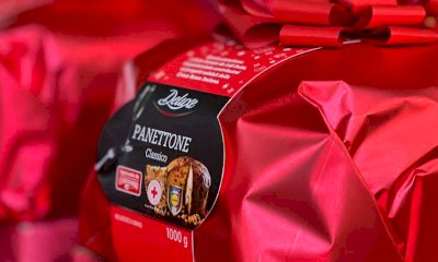 Il panettone solidale della Croce Rossa di Cuneo per acquistare un mezzo per trasporto disabili