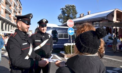 I Carabinieri alla Fiera Fredda per sensibilizzare sulla violenza di genere e le truffe agli anziani