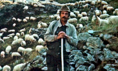 L’addio a Beppe Ghibaudo: “Pinoulin” era l’ultimo pastore transumante di Roaschia