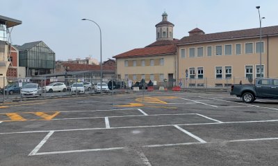 Savigliano, in piazza Schiaparelli quaranta parcheggi bianchi durante i lavori di riqualificazione