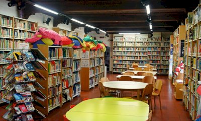 Gli Alpini donano libri al sistema bibliotecario di Fossano, Saluzzo e Savigliano