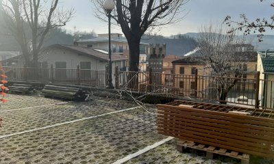 Ceva, staccionata resistente ed ecologica nella piazzetta dietro il Duomo