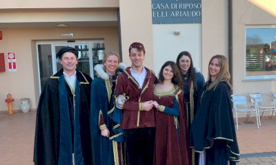 Sarasèt e Sarasëtta rallegrano Savigliano