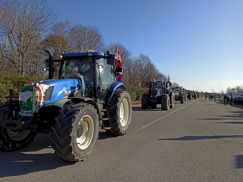 La protesta dei trattori arriva anche ad Alba