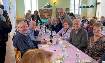 Alba: oltre sessanta i partecipanti al pranzo di Carnevale dei Centri anziani cittadini