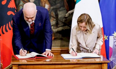 Il Senato approva l’accordo con l’Albania: sorgeranno due centri di permanenza per gli immigrati