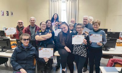 Corsi di digitalizzazione per anziani tenuti da studenti delle scuole superiori cuneesi