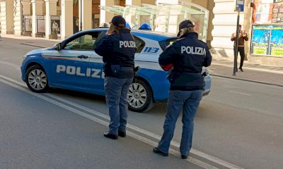 Cocaina nascosta nei bagni di un locale di Cuneo: l’ha scoperta la Squadra Mobile