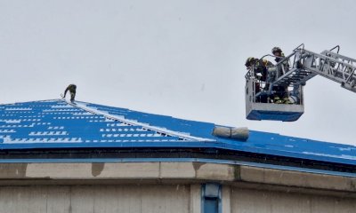 Perdita d'acqua sul tetto del palazzetto, l'intervento dei Vigili del Fuoco