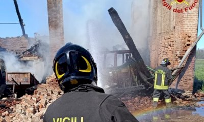 Brucia il tetto di un cascinale a Savigliano, nessun danno alle persone