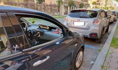 Atti vandalici sulle auto in sosta: 