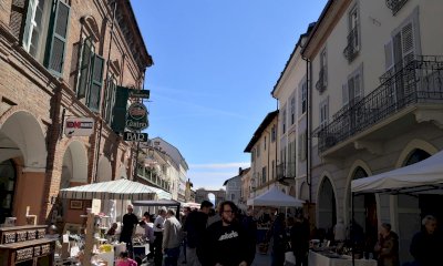 Domenica 5 maggio il secondo mercato dell’antiquariato e del collezionismo di Cherasco