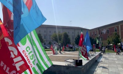 I sindacati festeggiano il 1° maggio in piazza Galimberti