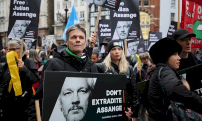 Il caso Julian Assange al castello di Rocca de’ Baldi
