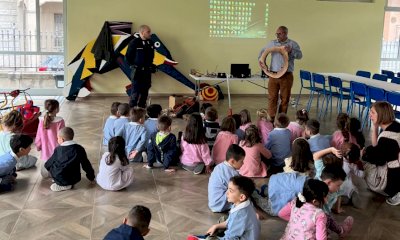 Saluzzo, i bimbi dell'asilo Regina Margherita a lezione dai Carabinieri Forestali