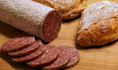 Cherasco incontra approda in frazione Veglia per “Il pane e il salame fatto in casa”