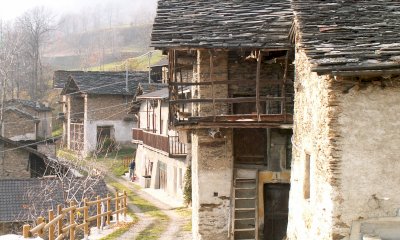 Si selezionano tre artisti per valorizzare ed esaltare l’identità della Valle Grana