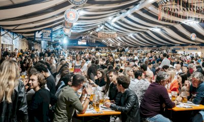 Il Paulaner Oktoberfest Cuneo 2024 conferma la formula e cresce aggiungendo una “stube”