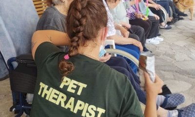 Animali in casa di riposo: concluso il progetto di pet therapy a San Michele Mondovì