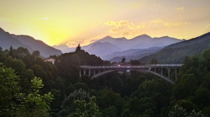 Niente temporali ma violente raffiche di foehn