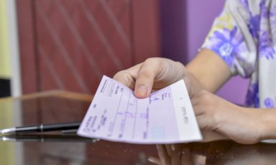Due condanne per un assegno rubato, cambiato in un bar a Mondovì