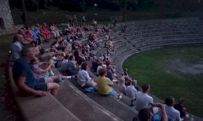 Borgo San Dalmazzo, successo per le serate di cinema in anfiteatro
