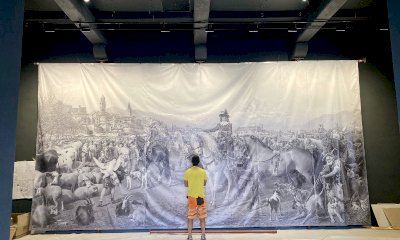 La tela gigante sulla Saluzzo del ‘600 sta per arrivare alla Castiglia