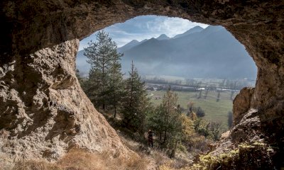 Una giornata alle Grotte di Aisone per ripercorrere la storia dei primi uomini della valle Stura