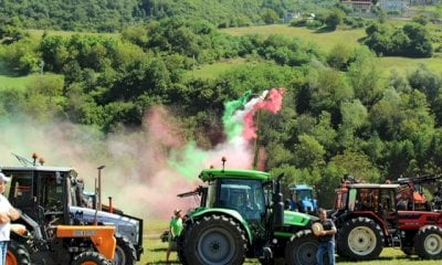 I trattori hanno invaso Perlo: grande successo per il raduno Piemonte Liguria 2024