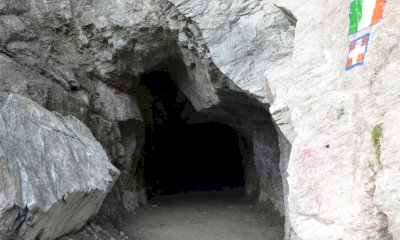 Sul sentiero del Buco di Viso, un’escursione tra paesaggio e storia