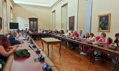 Quanto costa (davvero) piazza Europa? In municipio si litiga sul finanziamento “fantasma”