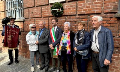 Alba: il sindaco Alberto Gatto alla cerimonia in ricordo dell’eccidio all’ex Caserma Govone
