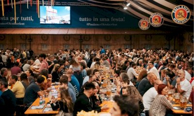 Il primo sabato dell'Oktoberfest dedicato alla musica con i Discoinferno e alle famiglie con Mago Trinchetto