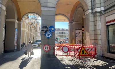 Cuneo, lunedì si sistema l’avvallamento sotto i portici di piazza Galimberti