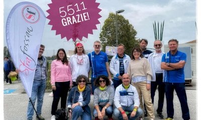 La Strafossan porta oltre 3500 persone in strada: vince la solidarietà