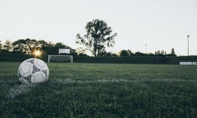 Calcio: solidarietà agli arbitri e no alla violenza, via alle gare con dieci minuti di ritardo 