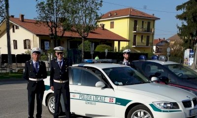 Senza patente dopo aver provocato incidenti, 60enne fermata dai vigili a Centallo