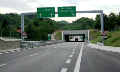 Frana sulla A6, chiuso il tratto tra Altare e Millesimo