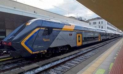 Treni lumaca per l’aeroporto, i consiglieri regionali chiedono risposte